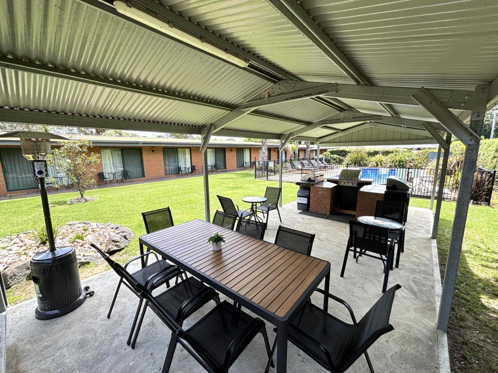 Alexandra Motor Inn - Victoria Aus Exterior foto